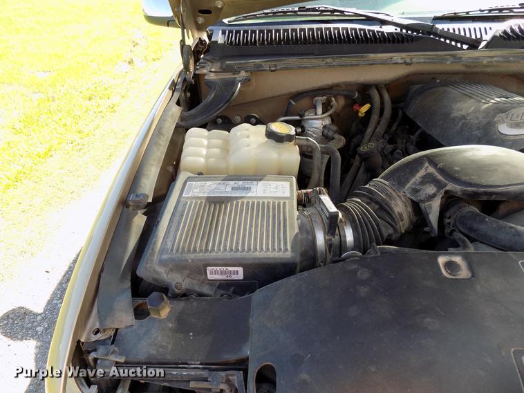 image for item FJ9313 2001 Chevrolet Silverado 2500 Ext. Cab pickup truck