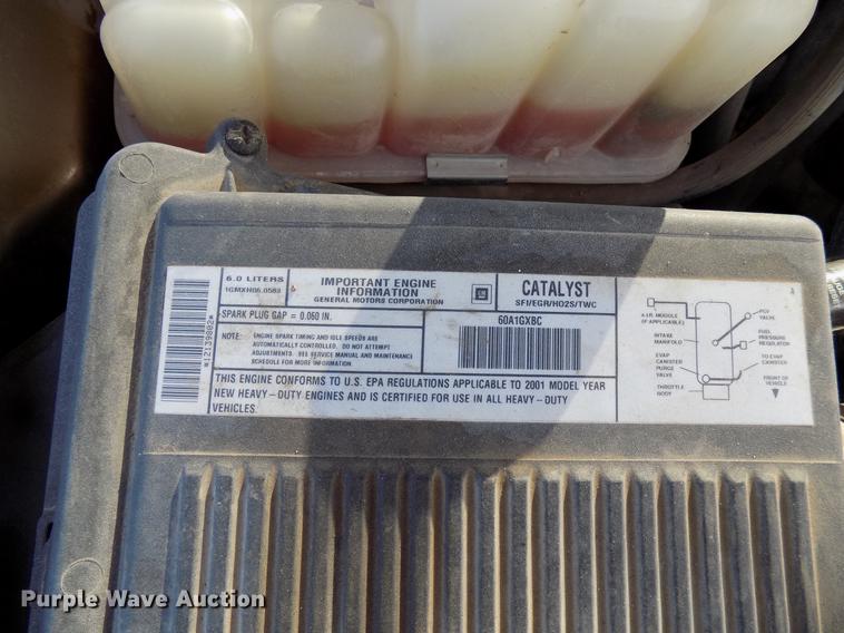 image for item FJ9313 2001 Chevrolet Silverado 2500 Ext. Cab pickup truck