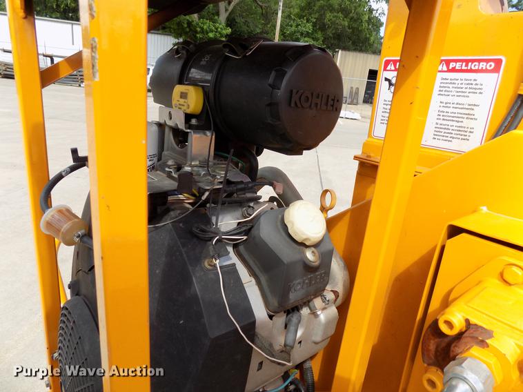 image for item FJ9316 2014 Bandit 65XP wood chipper