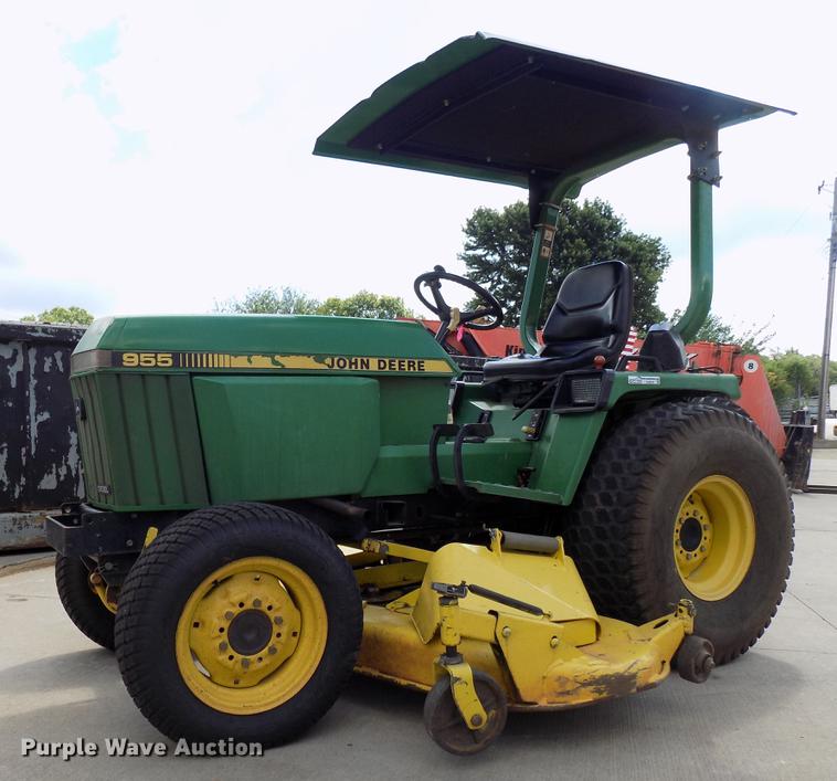 image for item FJ9319 John Deere 955 tractor