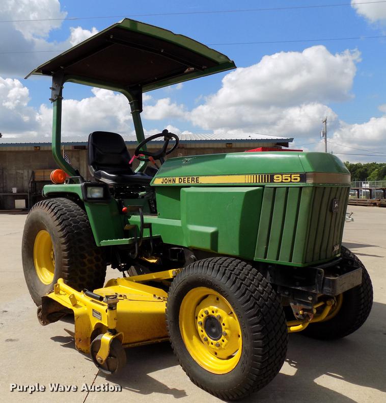image for item FJ9319 John Deere 955 tractor