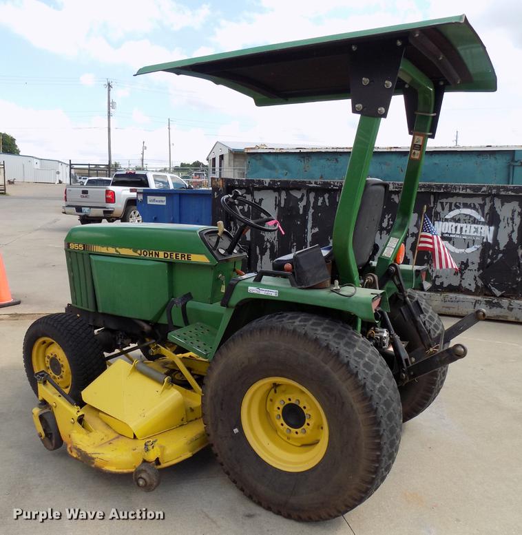 image for item FJ9319 John Deere 955 tractor