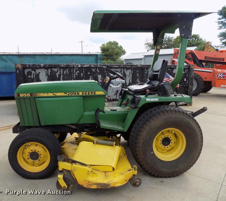 image for item FJ9319 John Deere 955 tractor
