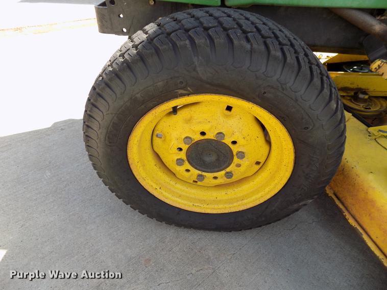 image for item FJ9319 John Deere 955 tractor