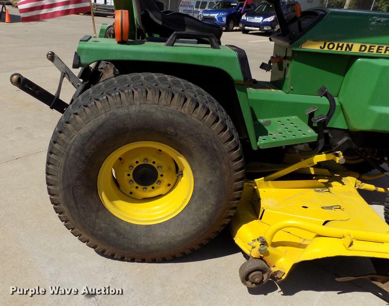 image for item FJ9319 John Deere 955 tractor