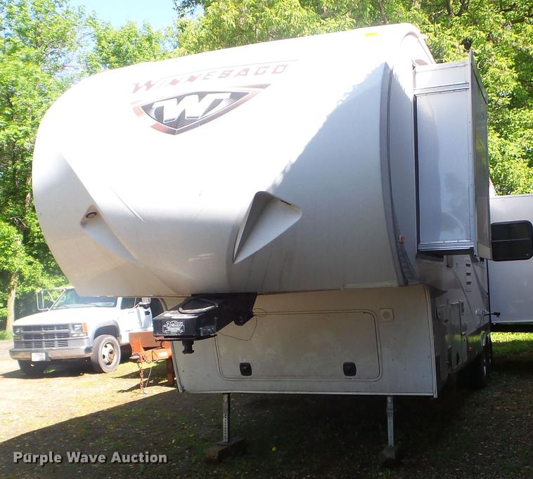 image for item FM9359 2013 Winnebago Lite Five camper