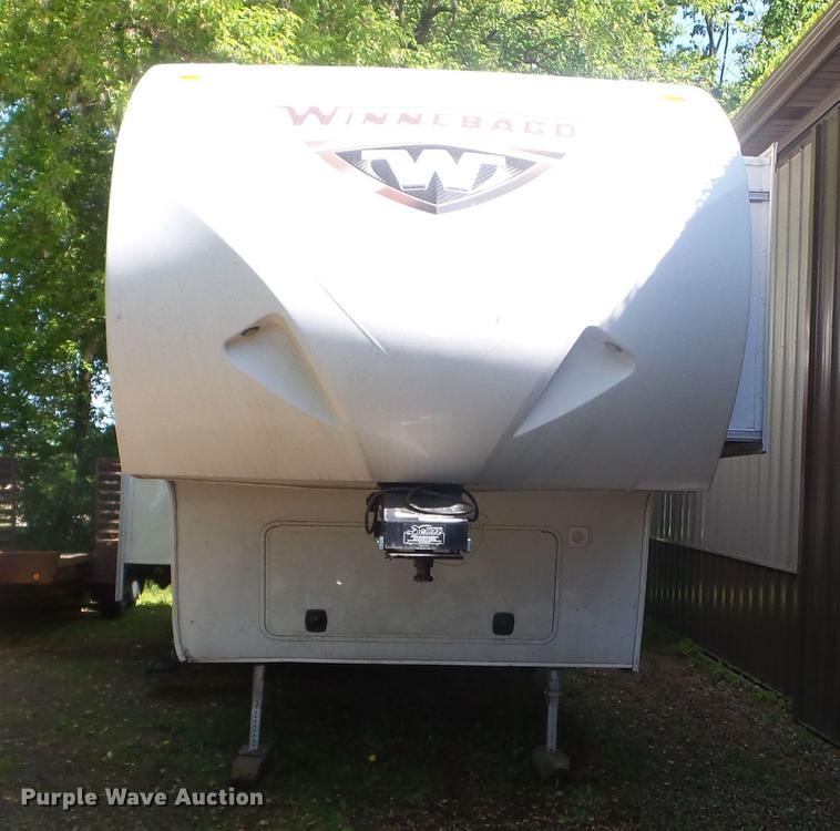 image for item FM9359 2013 Winnebago Lite Five camper