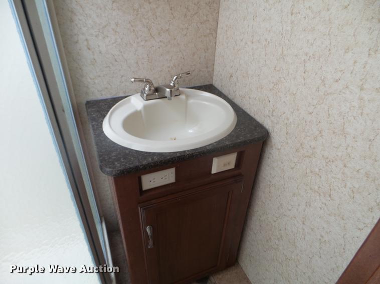 image for item FM9359 2013 Winnebago Lite Five camper