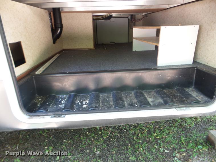 image for item FM9359 2013 Winnebago Lite Five camper