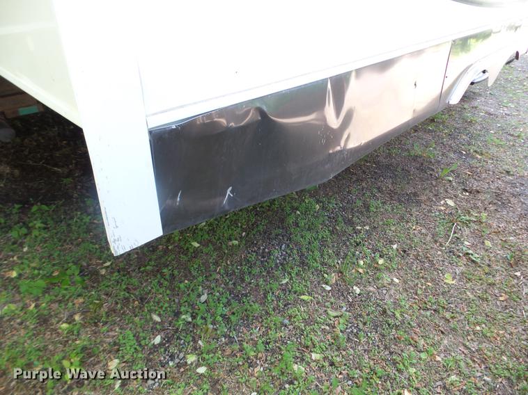 image for item FM9359 2013 Winnebago Lite Five camper