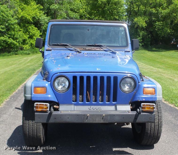 image for item FM9361 1997 Jeep Wrangler Sport SUV