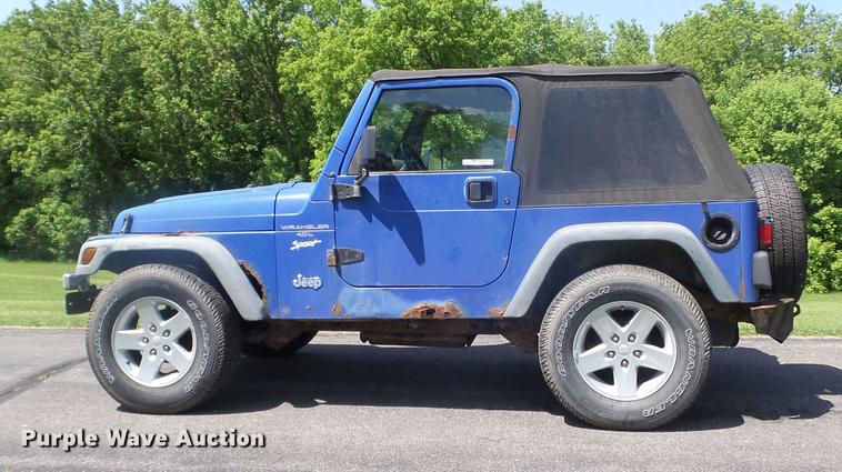 image for item FM9361 1997 Jeep Wrangler Sport SUV