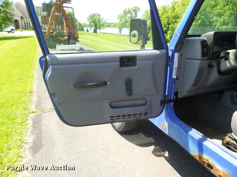 image for item FM9361 1997 Jeep Wrangler Sport SUV