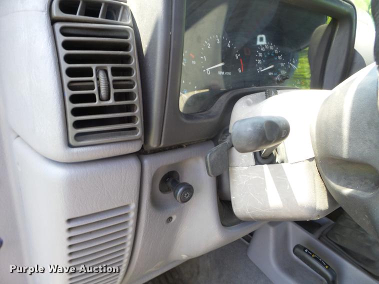 image for item FM9361 1997 Jeep Wrangler Sport SUV