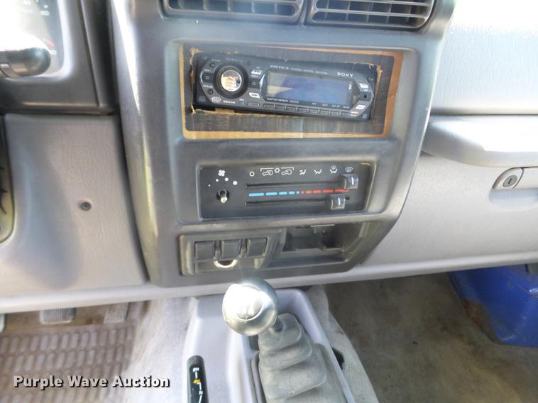 image for item FM9361 1997 Jeep Wrangler Sport SUV