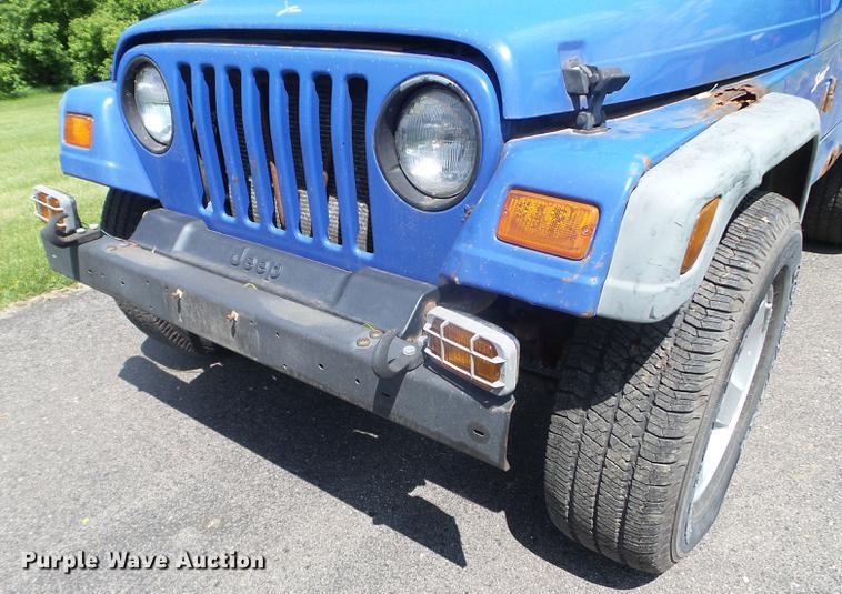 image for item FM9361 1997 Jeep Wrangler Sport SUV