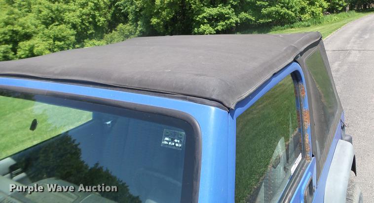 image for item FM9361 1997 Jeep Wrangler Sport SUV