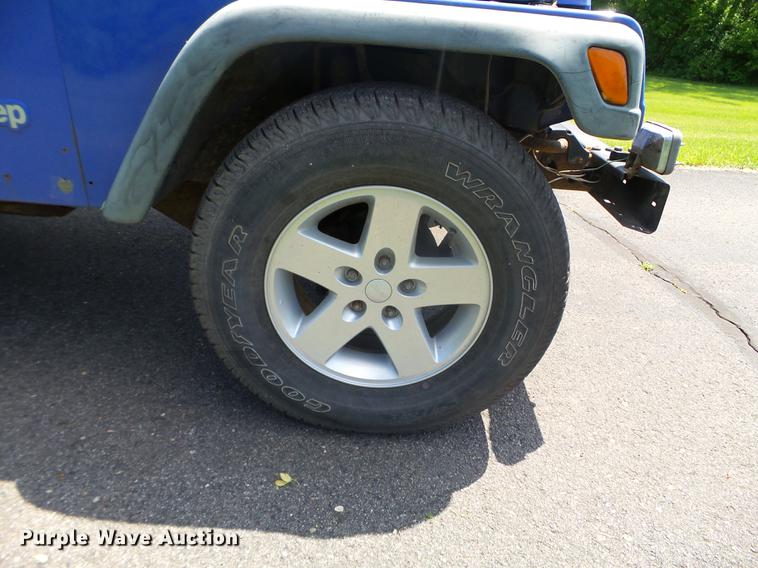 image for item FM9361 1997 Jeep Wrangler Sport SUV