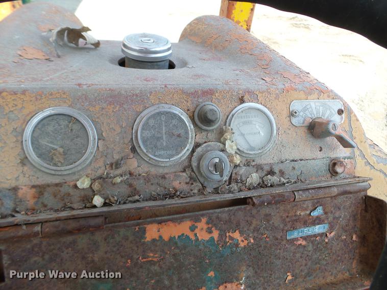 image for item FM9366 Tractomotive TL-10 wheel loader