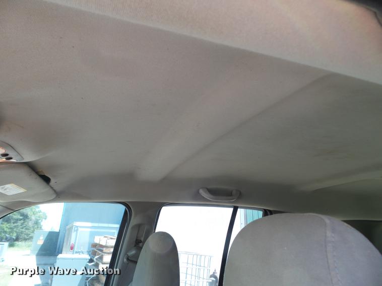 image for item FM9372 2005 Jeep Liberty SUV