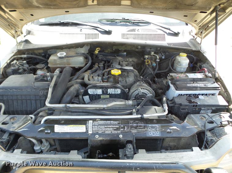 image for item FM9372 2005 Jeep Liberty SUV