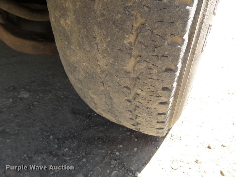 image for item FM9372 2005 Jeep Liberty SUV