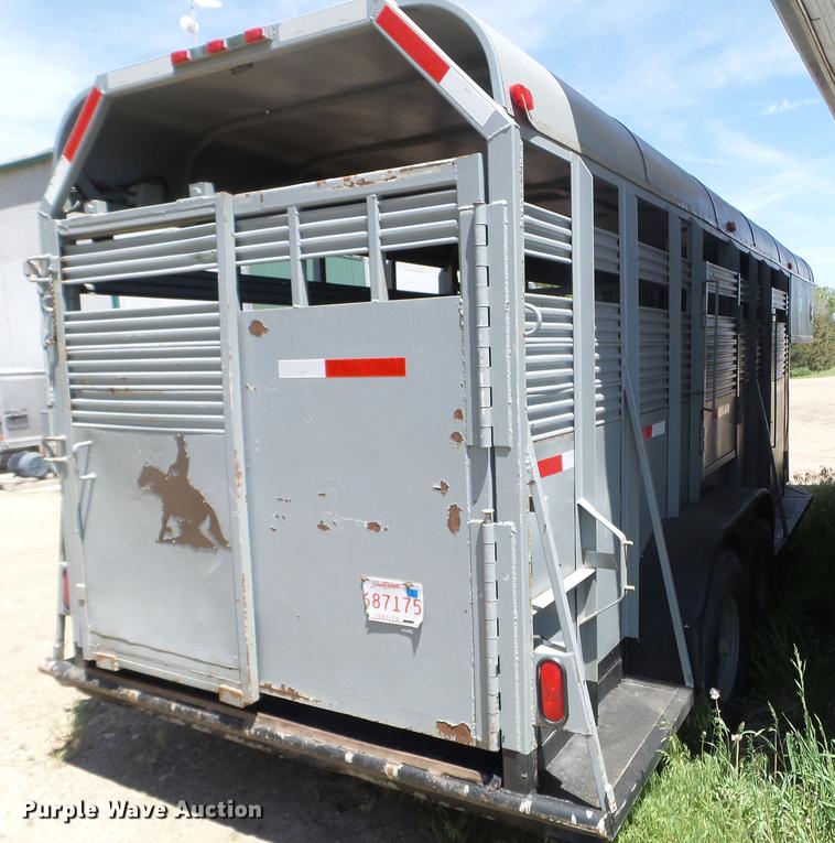 image for item FM9379 1986 Bonanza livestock trailer