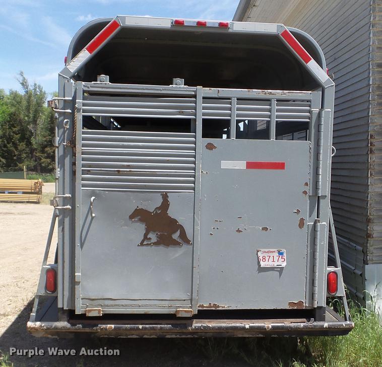 image for item FM9379 1986 Bonanza livestock trailer