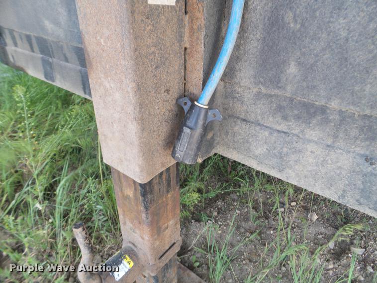 image for item FM9379 1986 Bonanza livestock trailer