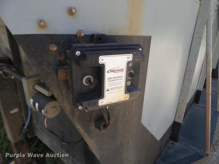 image for item FM9379 1986 Bonanza livestock trailer