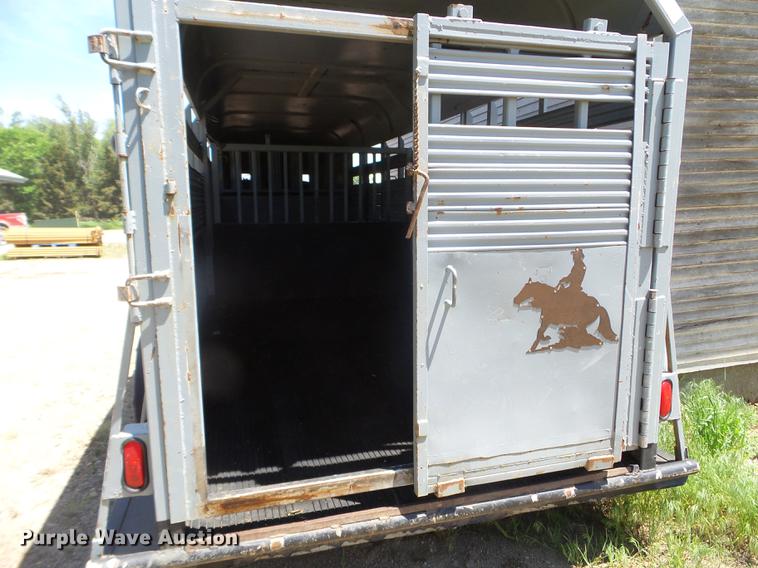image for item FM9379 1986 Bonanza livestock trailer