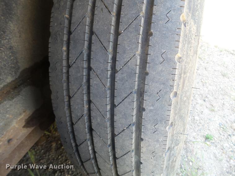 image for item FM9379 1986 Bonanza livestock trailer