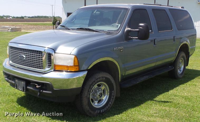 image for item FM9392 2000 Ford Excursion XLT SUV