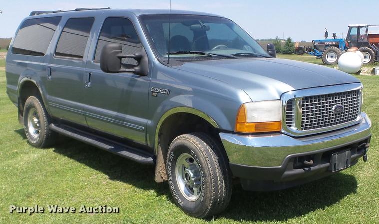 image for item FM9392 2000 Ford Excursion XLT SUV