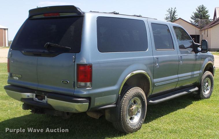 image for item FM9392 2000 Ford Excursion XLT SUV