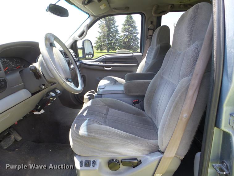 image for item FM9392 2000 Ford Excursion XLT SUV