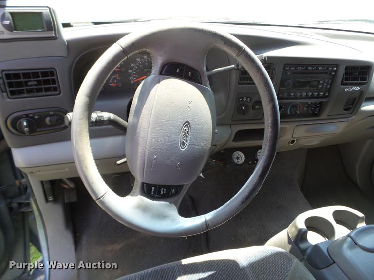 image for item FM9392 2000 Ford Excursion XLT SUV