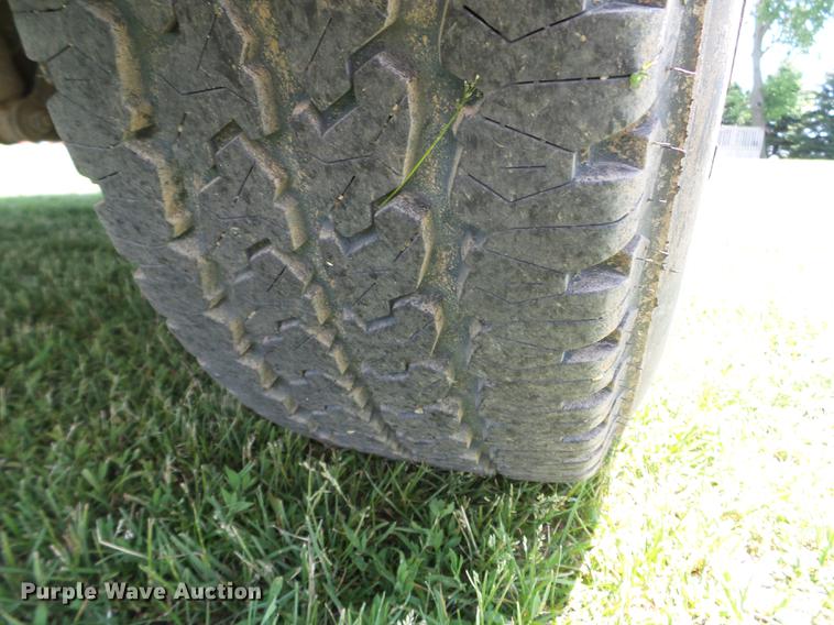 image for item FM9392 2000 Ford Excursion XLT SUV