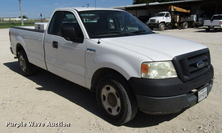 image for item FO9282 2005 Ford F150 pickup truck