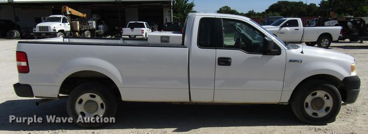 image for item FO9282 2005 Ford F150 pickup truck