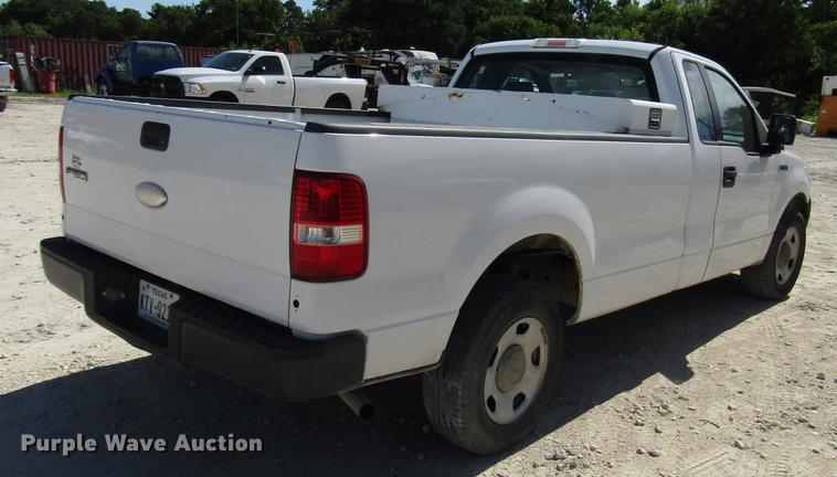 image for item FO9282 2005 Ford F150 pickup truck