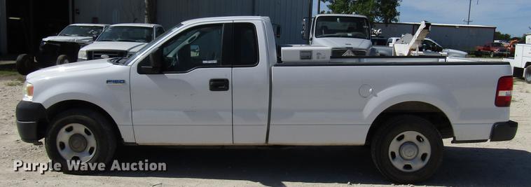 image for item FO9282 2005 Ford F150 pickup truck