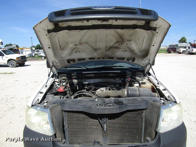 image for item FO9282 2005 Ford F150 pickup truck