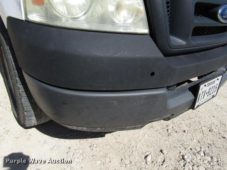 image for item FO9282 2005 Ford F150 pickup truck