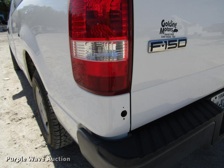 image for item FO9282 2005 Ford F150 pickup truck