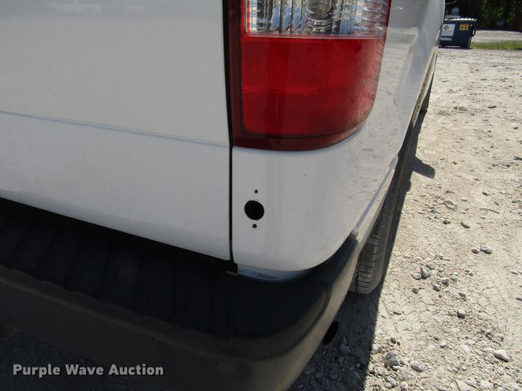 image for item FO9282 2005 Ford F150 pickup truck