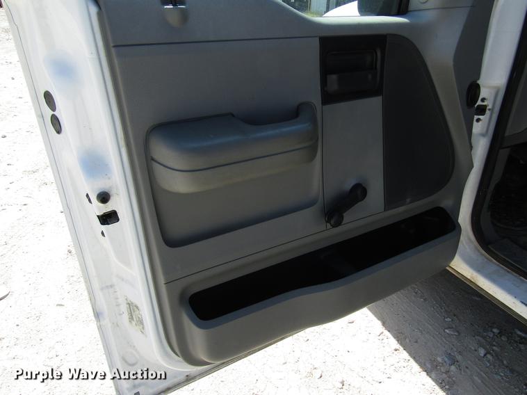 image for item FO9283 2005 Ford F150 pickup truck