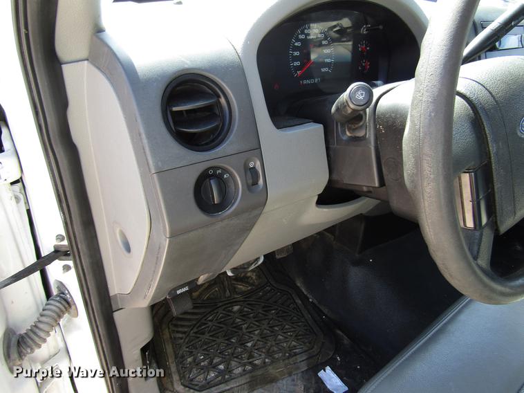 image for item FO9283 2005 Ford F150 pickup truck