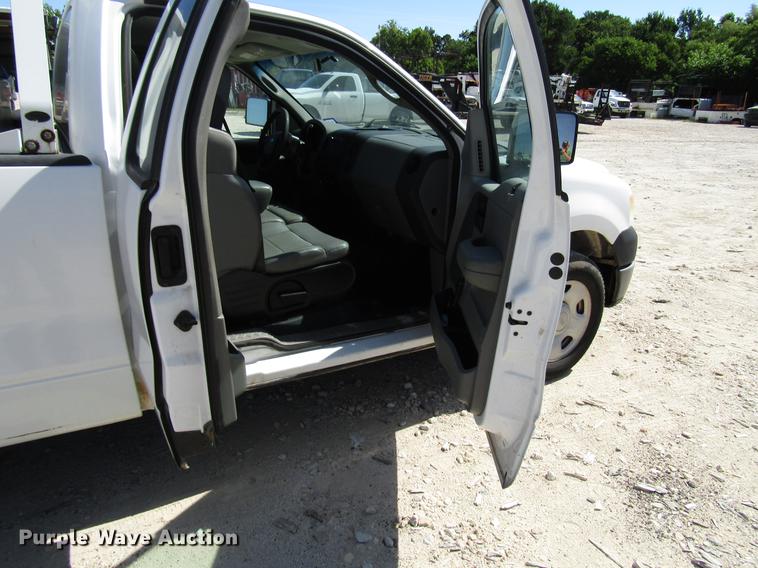 image for item FO9283 2005 Ford F150 pickup truck