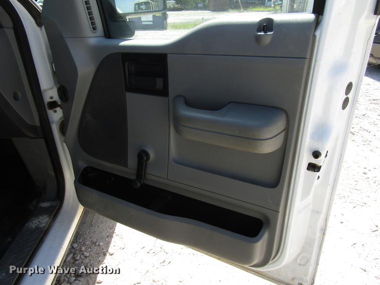 image for item FO9283 2005 Ford F150 pickup truck